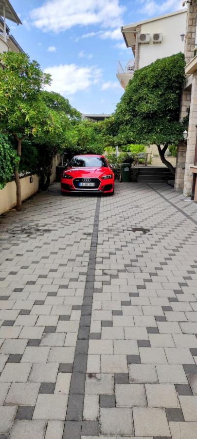 Villa Dm Baska Voda Bagian luar foto